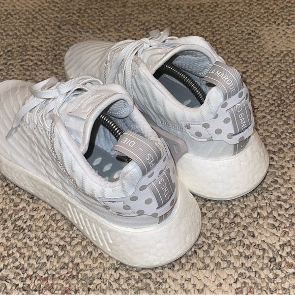 Adidas NMD R2 - Picture 2 of 5